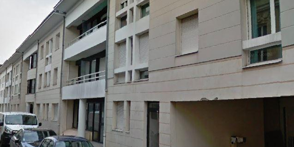 parking à BORDEAUX (33000)