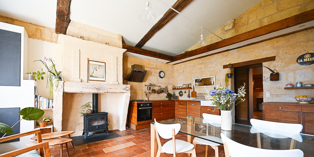 maison à LES ARTIGUES DE LUSSAC (33570)