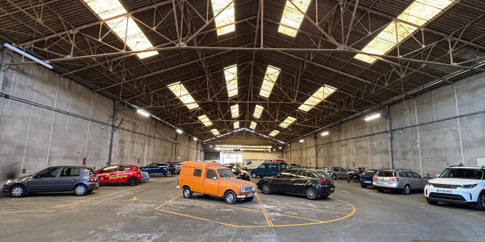 parking à BORDEAUX (33800)