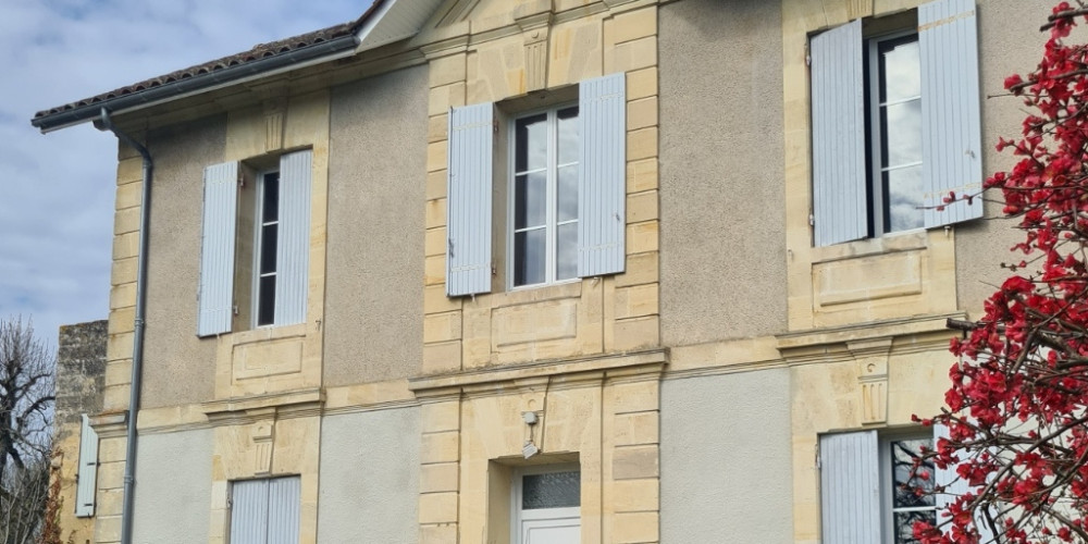maison à PETIT PALAIS ET CORNEMPS (33570)