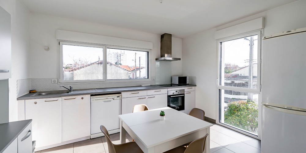 appartement à BORDEAUX (33000)