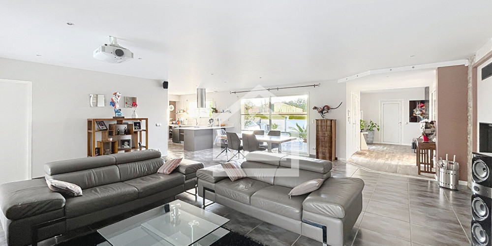 maison à ARSAC (33460)