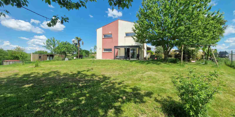 maison à ST PALAIS (33820)