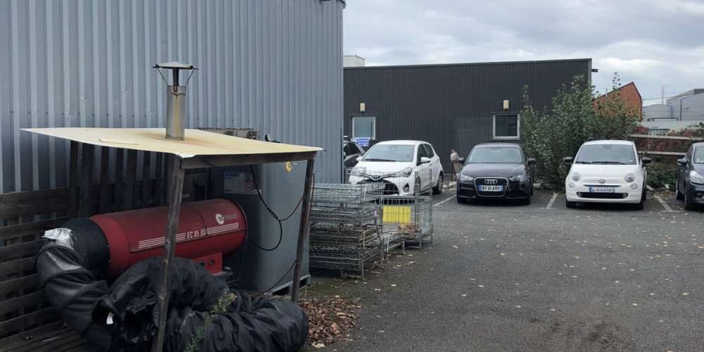 local industriel à BORDEAUX (33100)