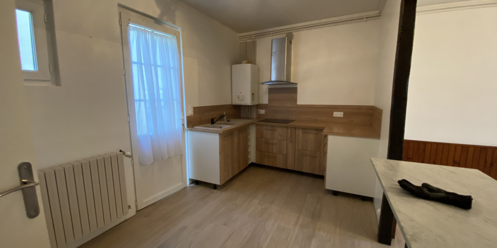 maison à COUTRAS (33230)