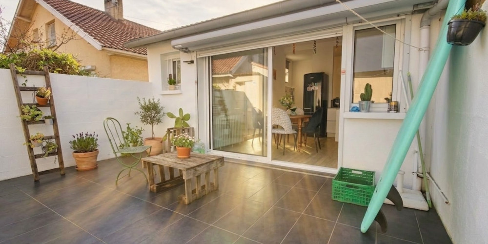 maison à BEGLES (33130)