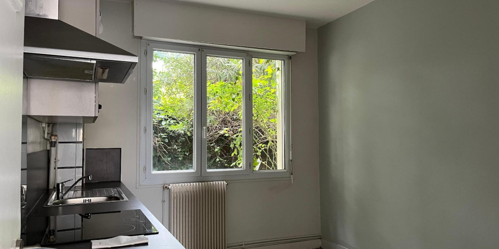 appartement à BORDEAUX (33800)