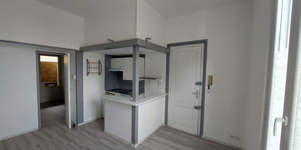 appartement à BORDEAUX (33000)