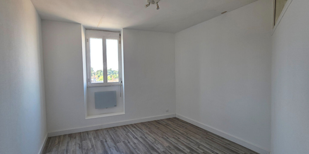 appartement à BORDEAUX (33800)