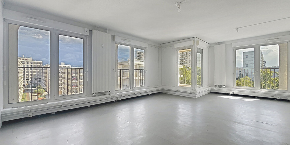 appartement à BORDEAUX (33300)
