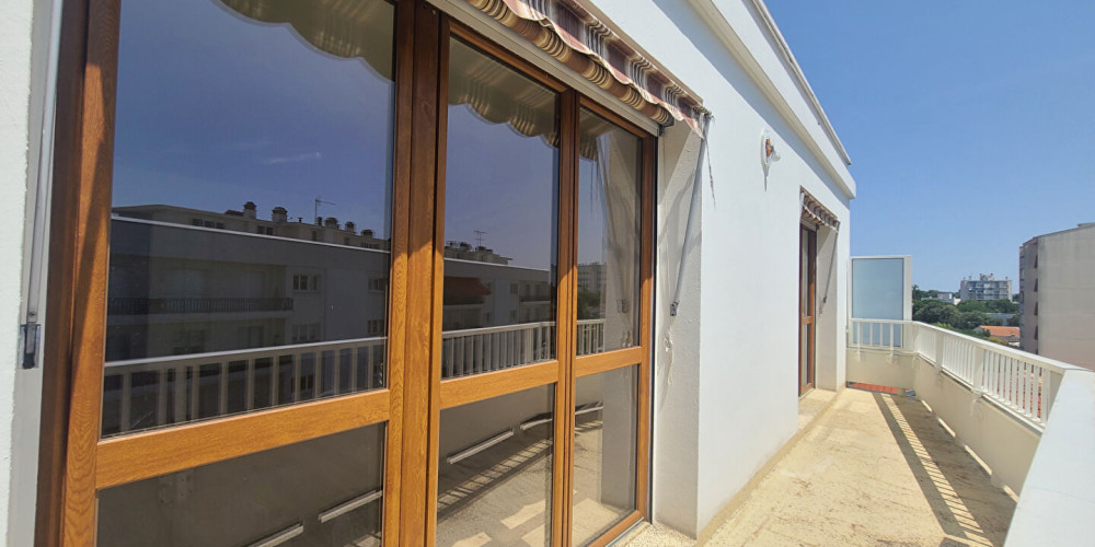 appartement à BORDEAUX (33200)