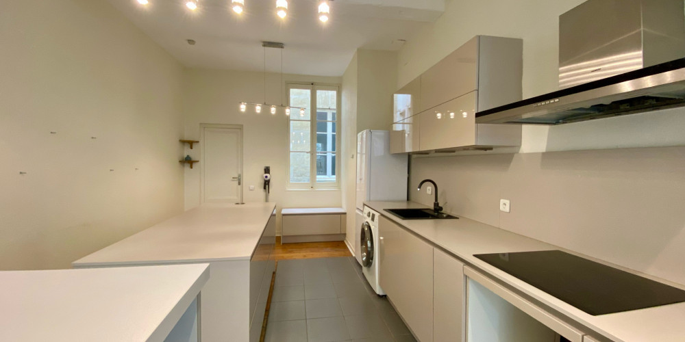 appartement à BORDEAUX (33000)