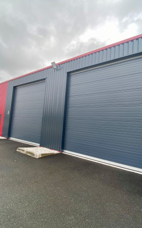 Local industriel  ST JEAN D ILLAC