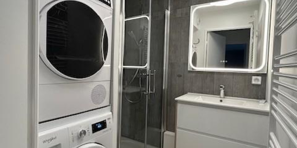 appartement à BORDEAUX (33300)