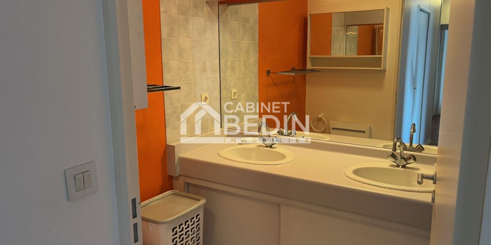 appartement à BORDEAUX (33300)