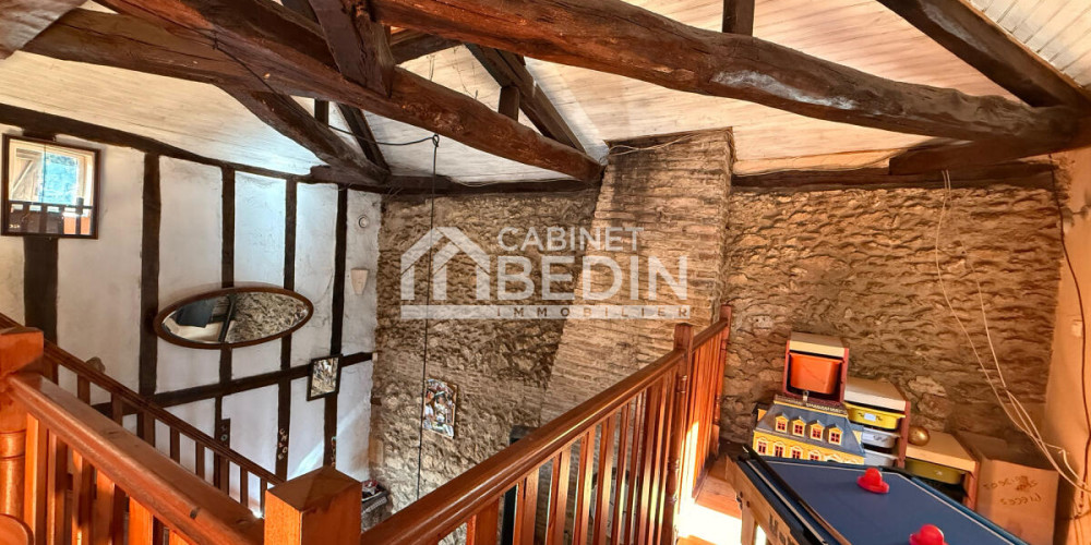 maison à ST MAGNE (33125)