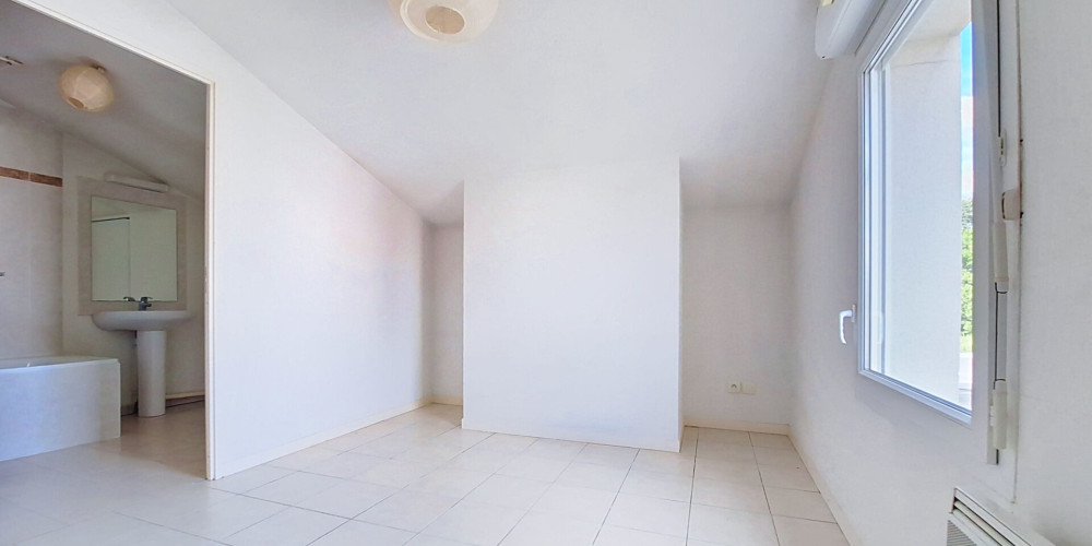 appartement à CADAUJAC (33140)