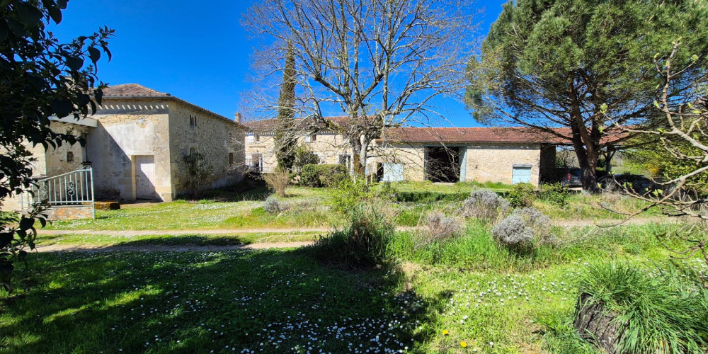 maison à SAUVETERRE DE GUYENNE (33540)