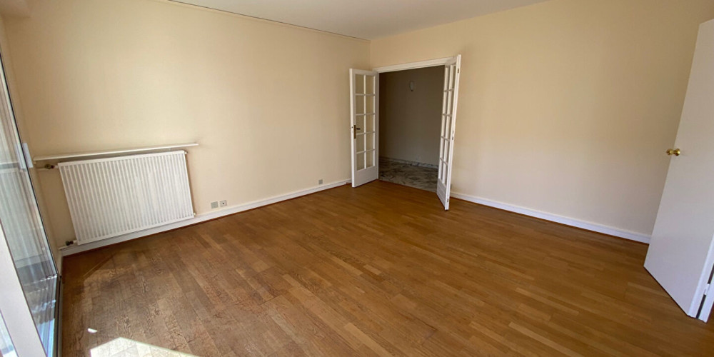 appartement à BORDEAUX (33000)