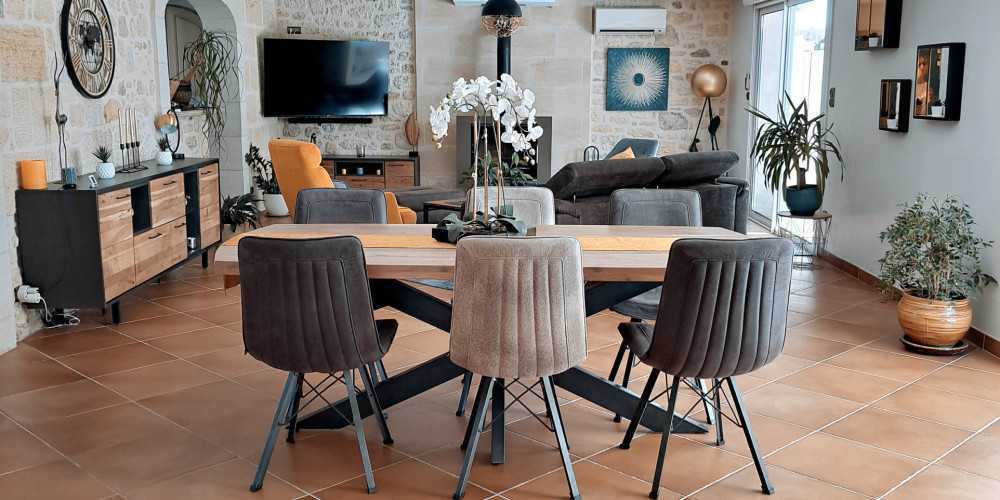 maison à VAYRES (33870)