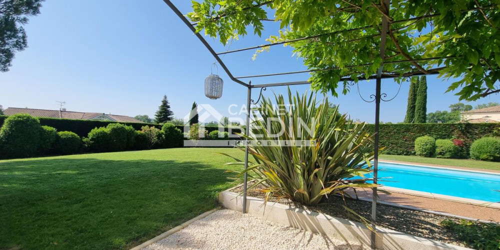 maison à LA BREDE (33650)