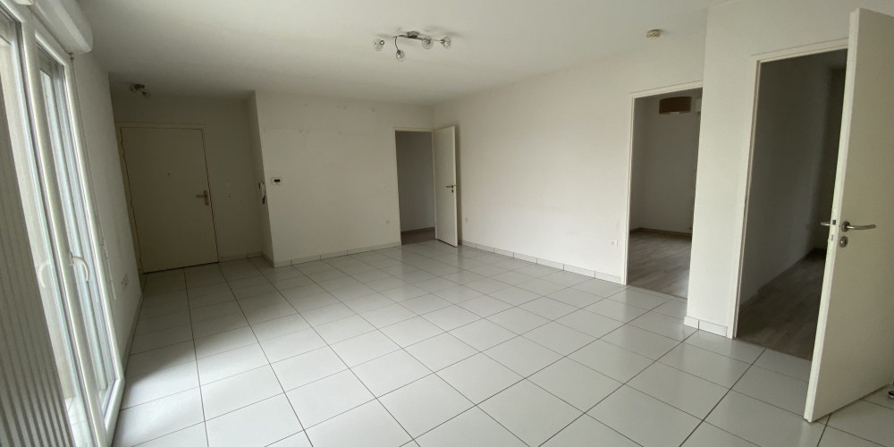 appartement à BORDEAUX (33800)
