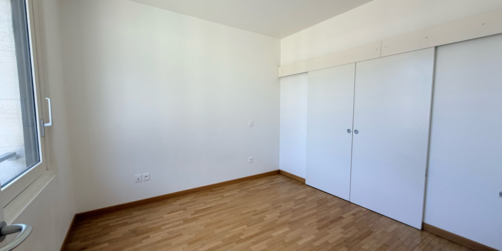 appartement à BORDEAUX (33000)
