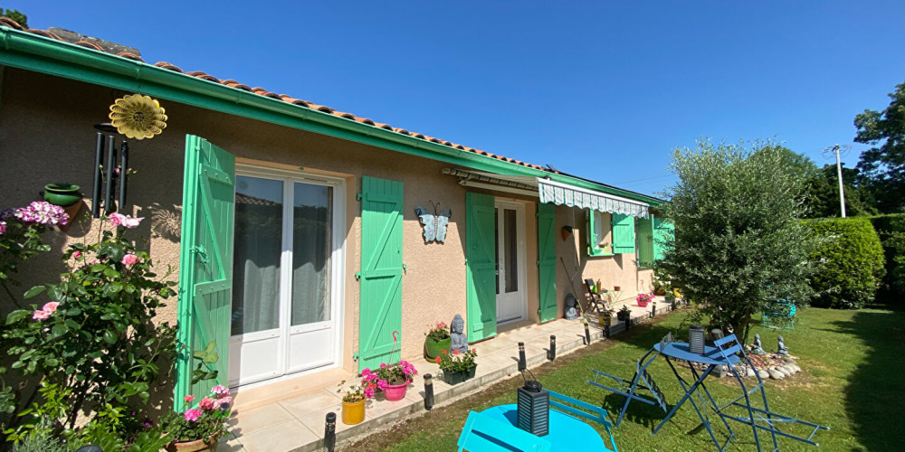 maison à ST DENIS DE PILE (33910)