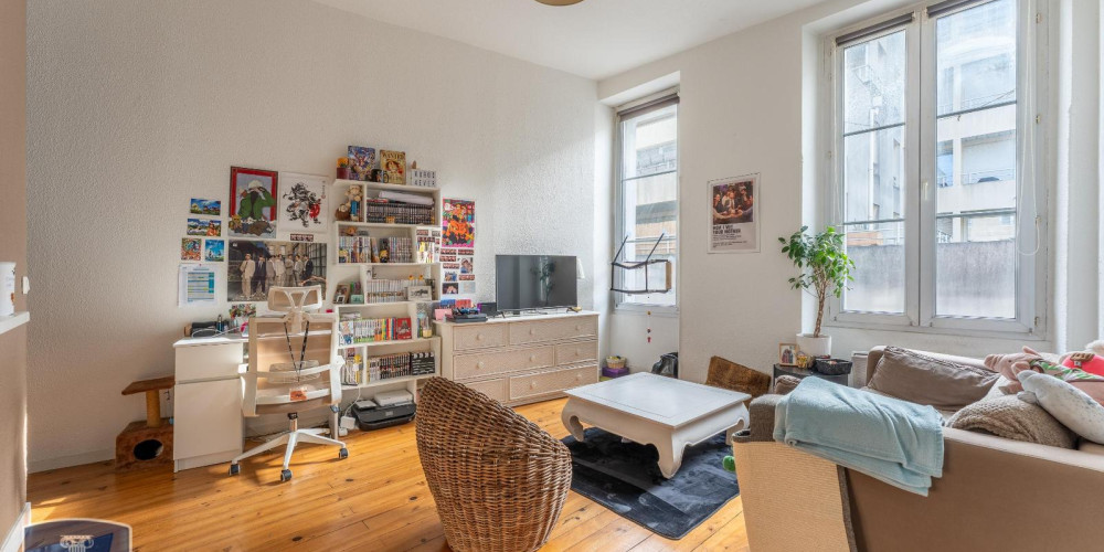 appartement à BORDEAUX (33300)