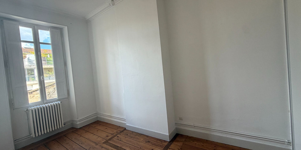 appartement à BORDEAUX (33000)