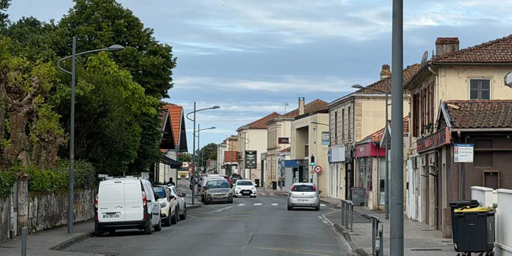 local commercial à GUJAN MESTRAS (33470)