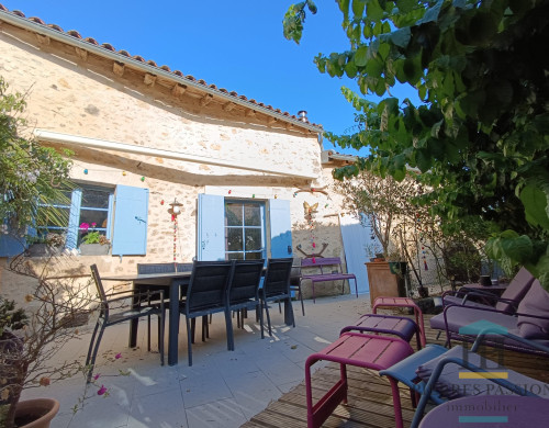 maison  RIONS