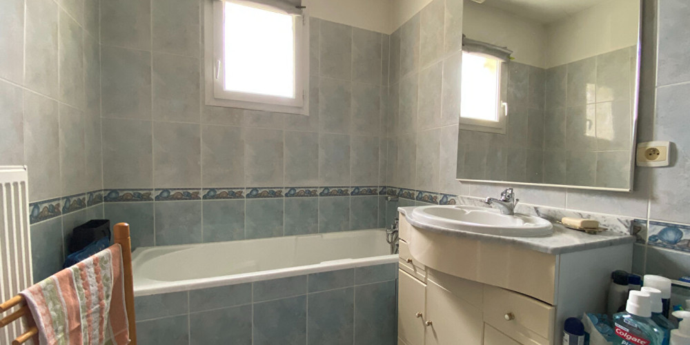 maison à COUTRAS (33230)