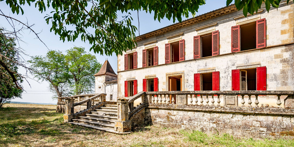 maison à GENSAC (33890)