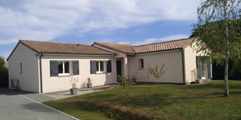 maison à GENISSAC (33420)