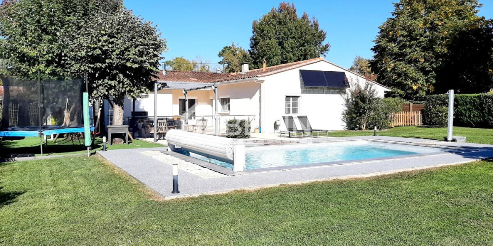 maison à LE PIAN MEDOC (33290)