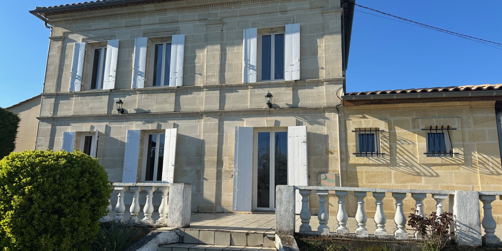 maison à ARVEYRES (33500)