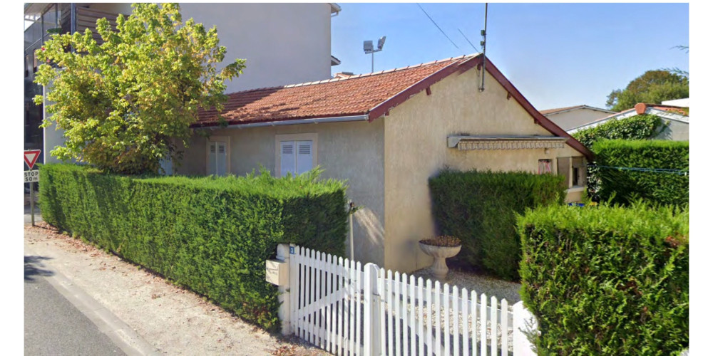 maison à ARES (33740)