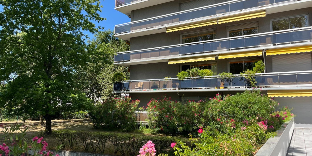 appartement à BORDEAUX (33200)