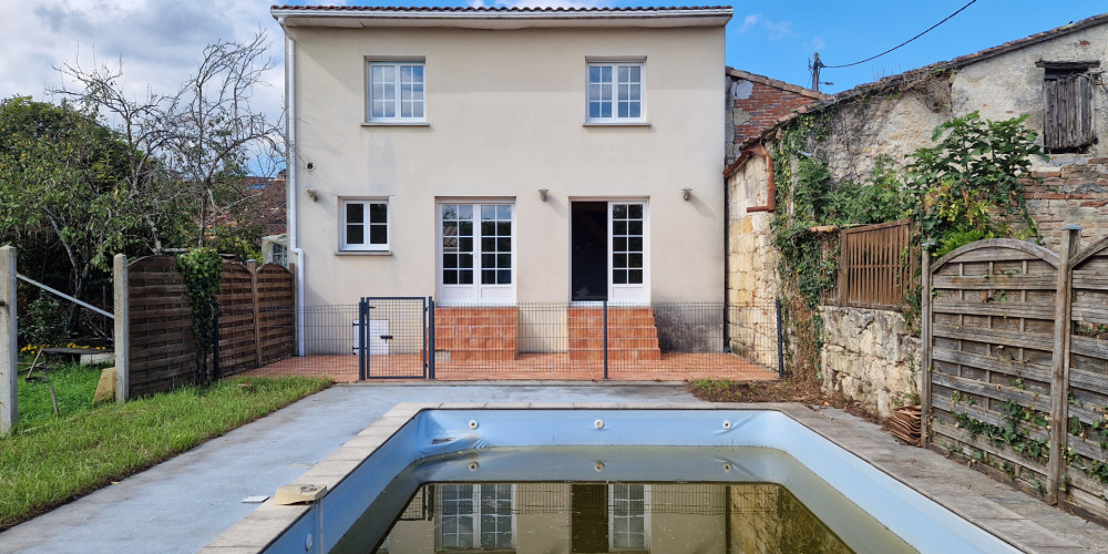 maison à MACAU (33460)