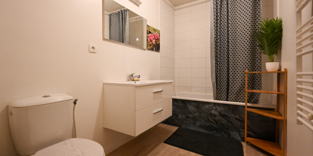 appartement à BORDEAUX (33000)