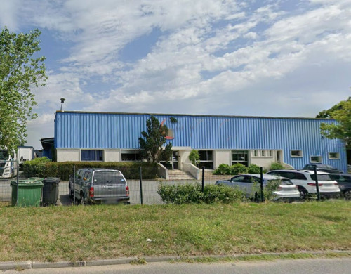 local industriel  BLANQUEFORT