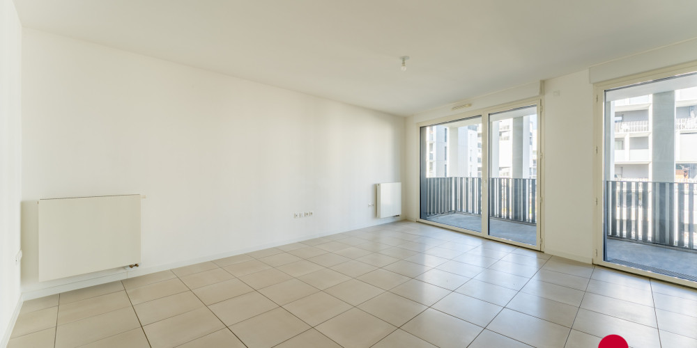 appartement à BORDEAUX (33300)