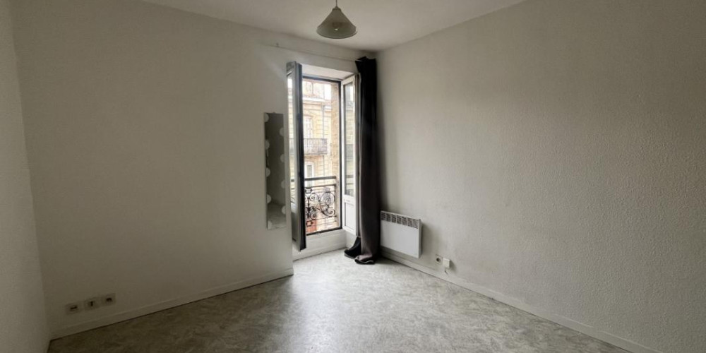 appartement à BORDEAUX (33800)