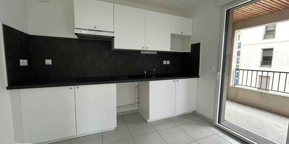 appartement à BORDEAUX (33800)