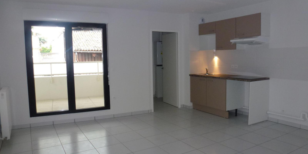 appartement à BORDEAUX (33800)