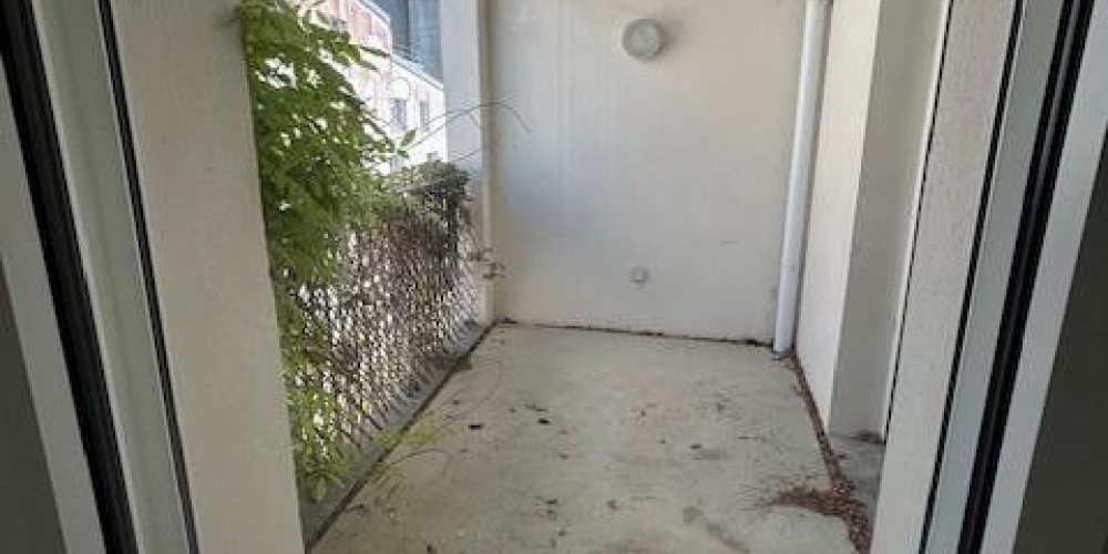 appartement à BORDEAUX (33300)