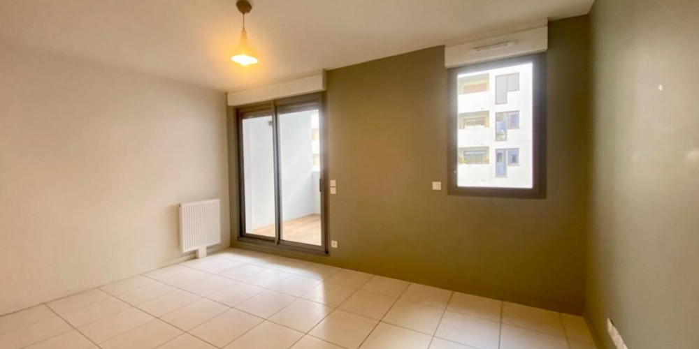 appartement à BORDEAUX (33100)