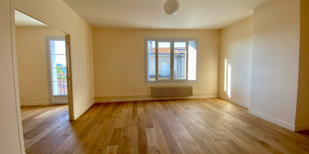 appartement à BORDEAUX (33300)
