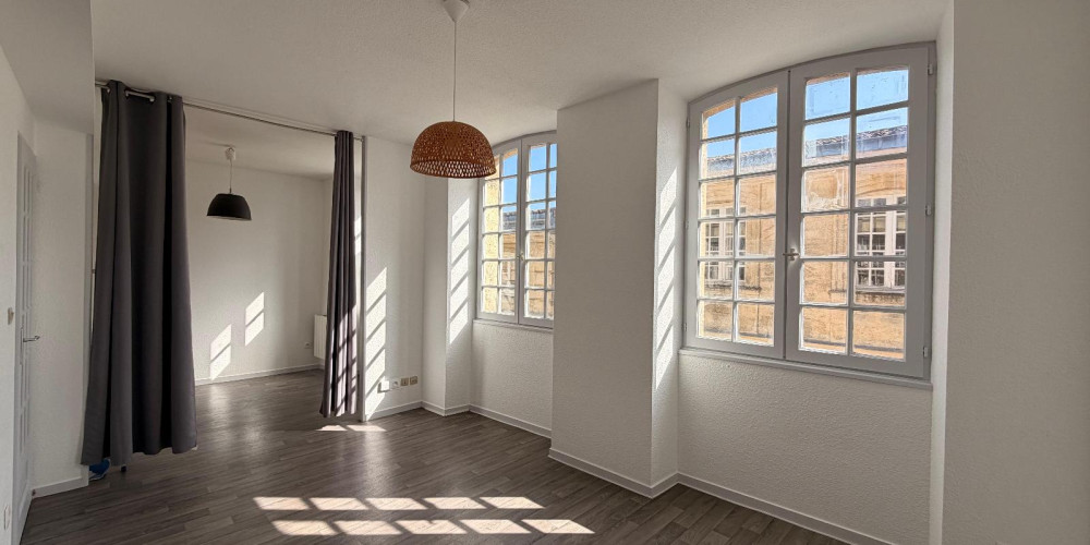 appartement à BORDEAUX (33000)